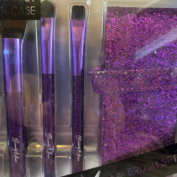 3-pc Makeup Brush Set with Purple Glitter Case NIB - Picture 3 of 4